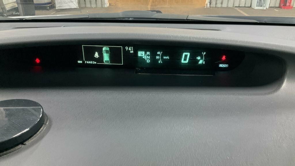 Toyota Prius Hatchback Blue #12