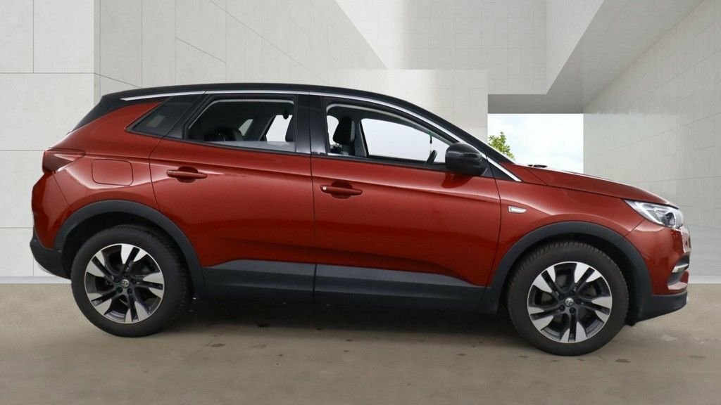 Vauxhall Grandland X 1.2L Sri Nav Red #5