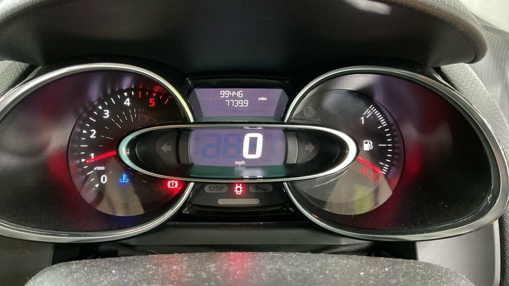 Renault Clio Hatchback Grey #12
