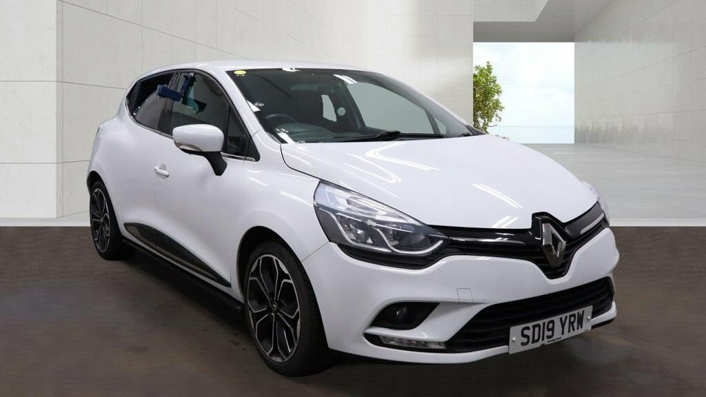 Renault Clio 1.5L Iconic White