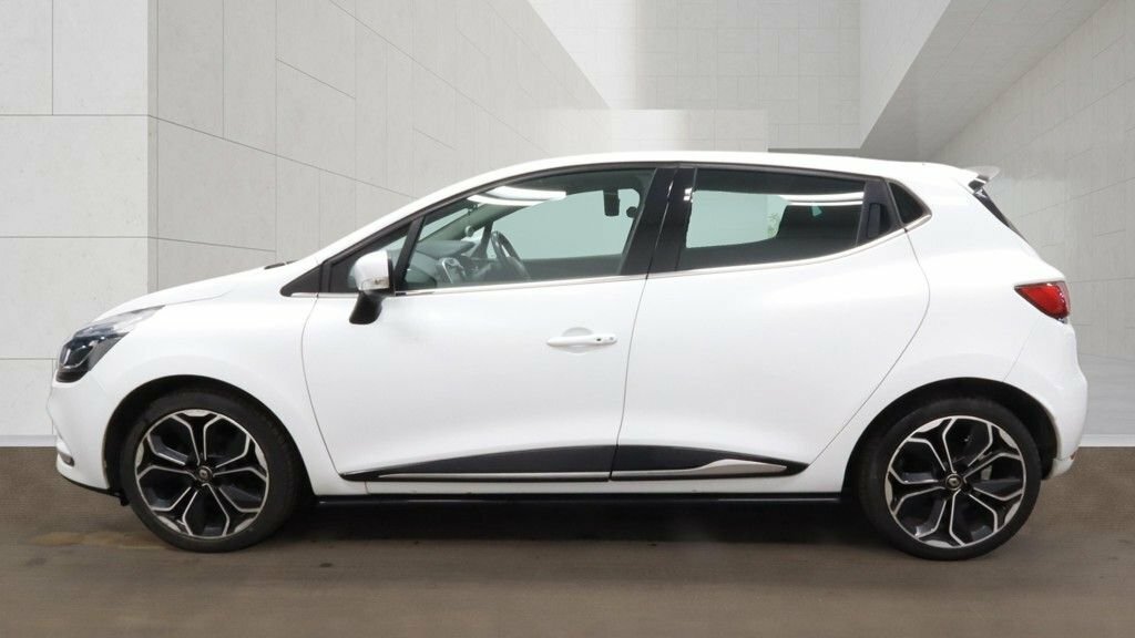 Renault Clio 1.5L Iconic White #6