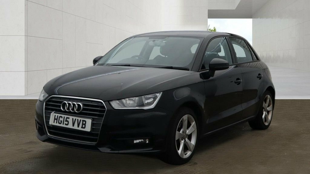 Audi A1 1.6L Sport Black #2