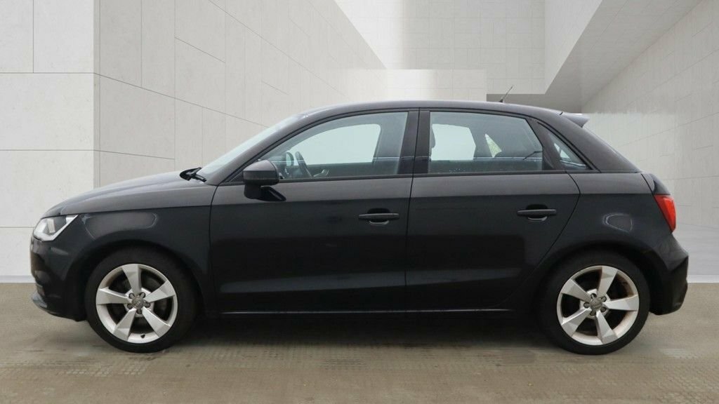 Audi A1 1L Sport HG15VVB Black #6