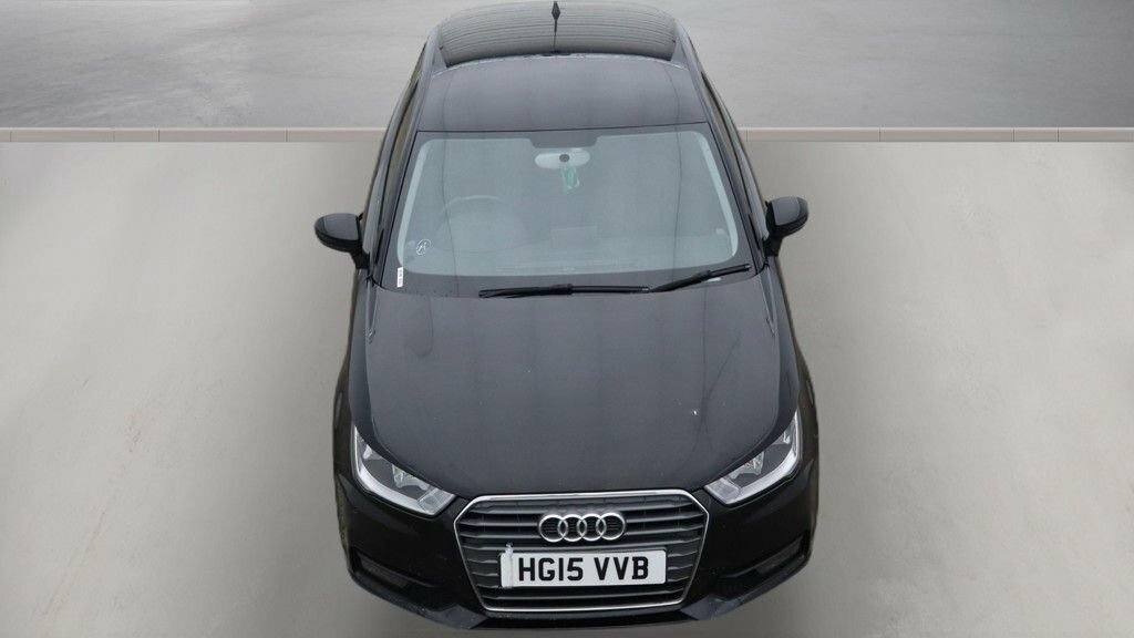 Audi A1 1.6L Sport Black #6