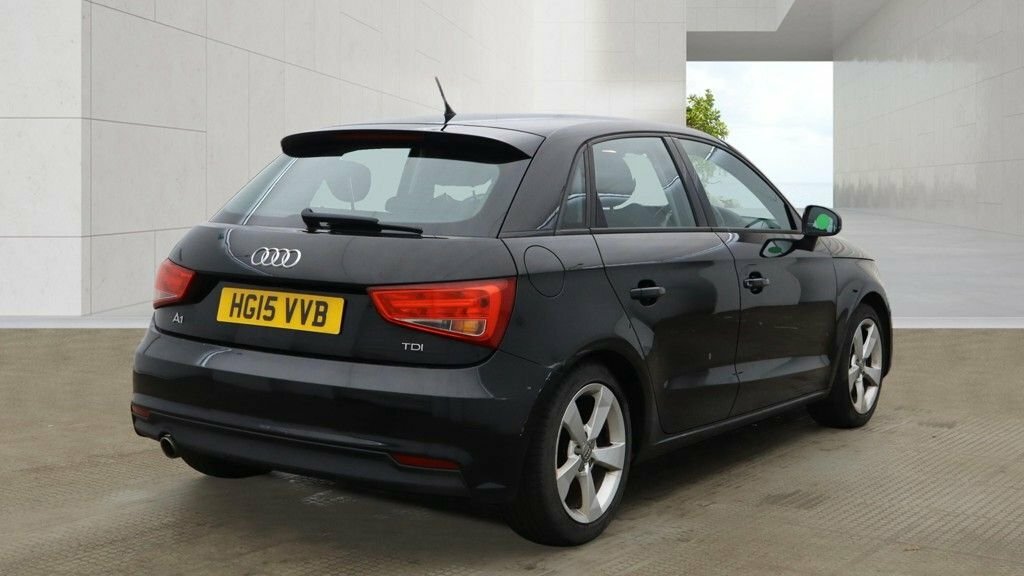 Audi A1 1.6L Sport Black #4