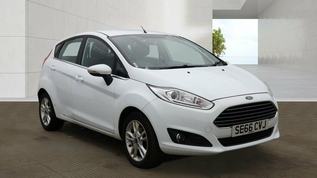 Ford Fiesta 1.3L Zetec White