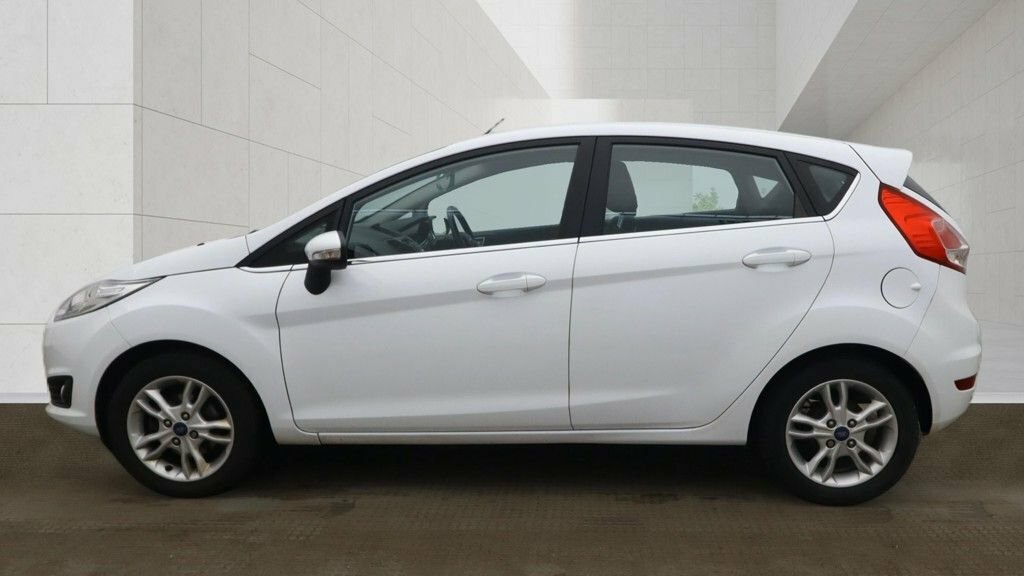 Ford Fiesta 1.3L Zetec White #6