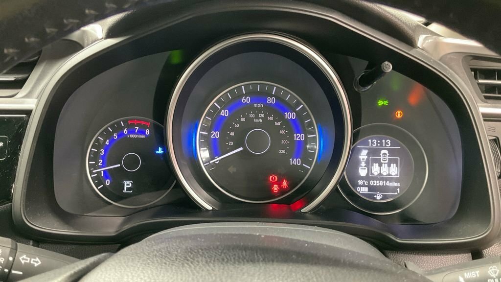 Honda Jazz I-vtec Se Red #11