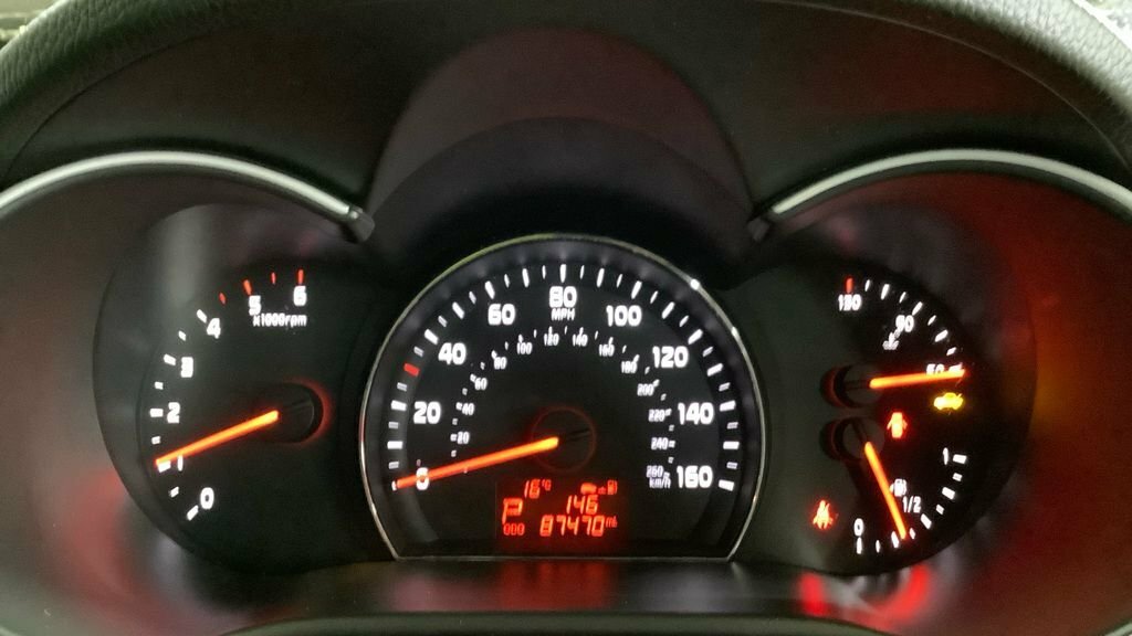 Kia Sorento Estate Black #11