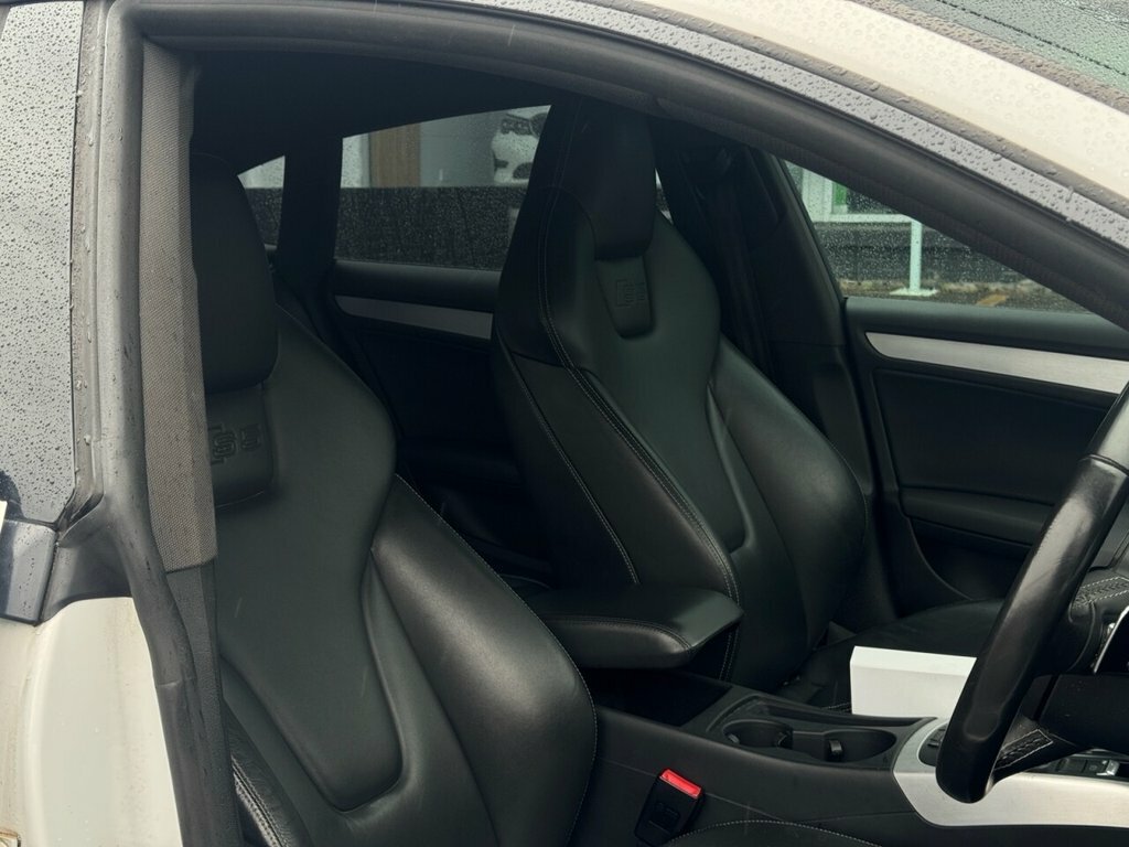 Audi S5 Hatchback 3.0 Silver #13