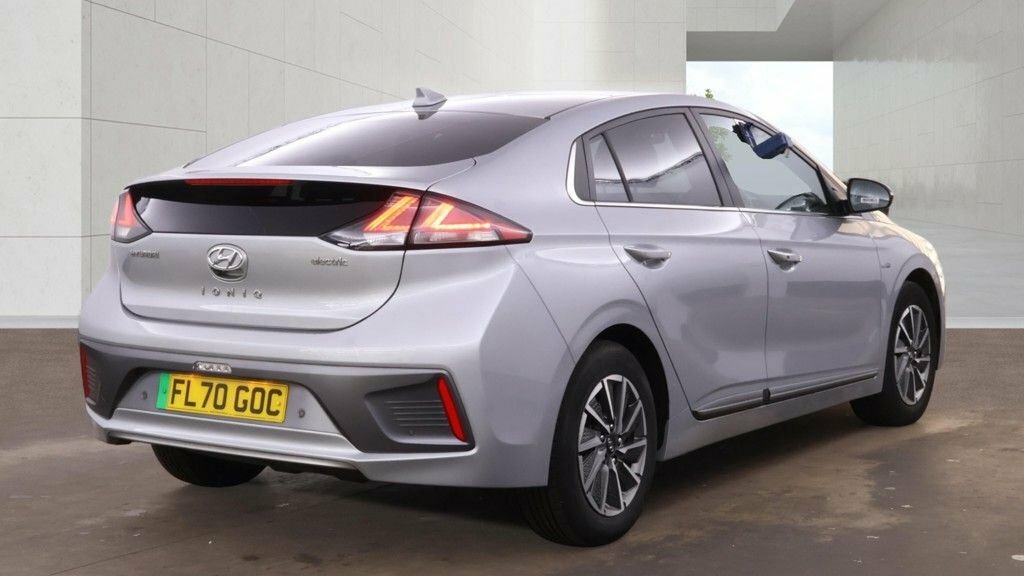 Hyundai Ioniq Hatchback Silver #4