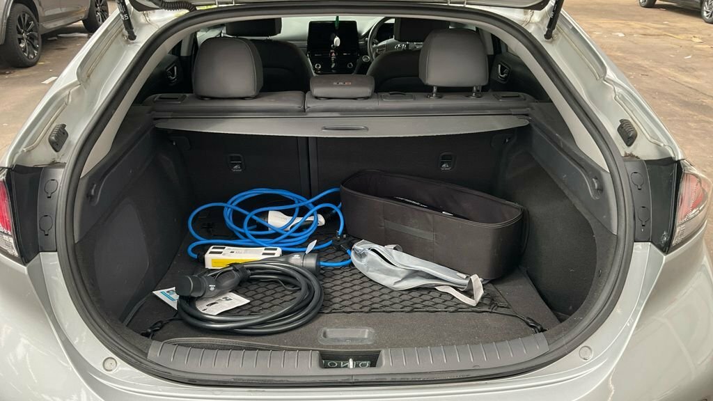 Hyundai Ioniq Hatchback Silver #9