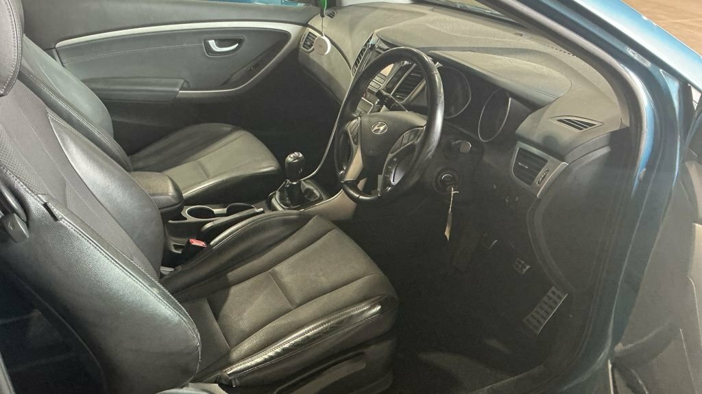 Hyundai I30 1.6 Crdi Active Black #10