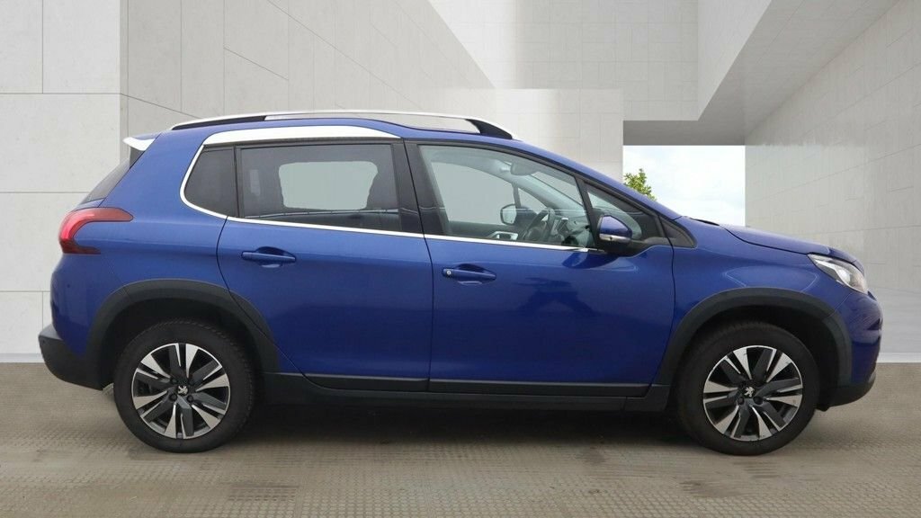 Peugeot 2008 1.2L Allure Premium Blue #5