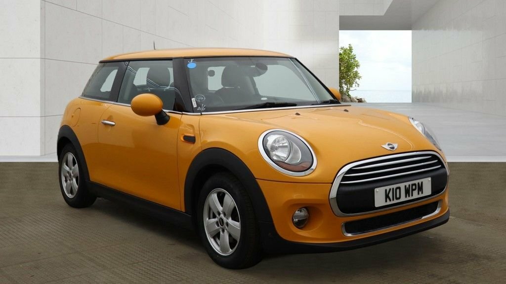 Mini Hatch 1.2L One Orange