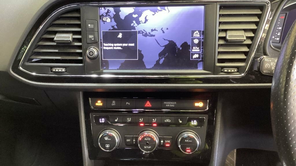 Seat Leon 2.0L Tdi Xcellence Lux 148 Bhp Blue #13