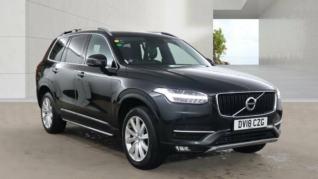 Volvo XC90 2L Momentum Black