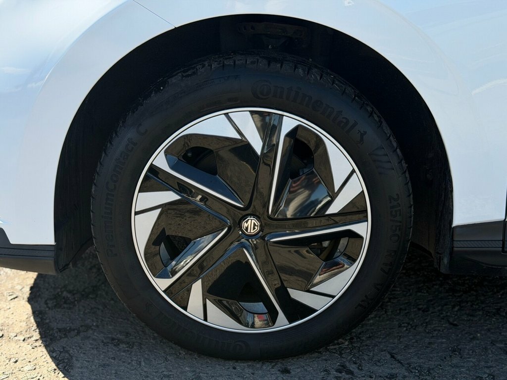 MG 1100 Hatchback White #11