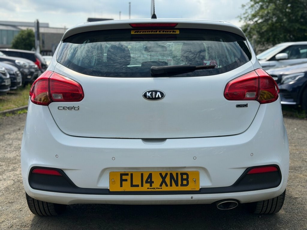 Kia Ceed 1L 2 White #6