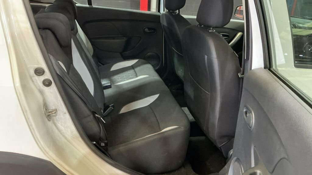 Dacia Sandero Stepway  Blue #8