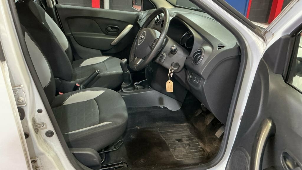 Dacia Sandero Stepway  Blue #9