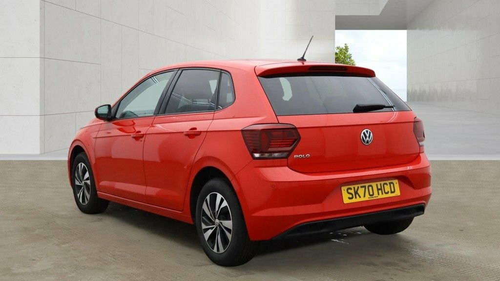 Volkswagen Polo 1L Match Red #2