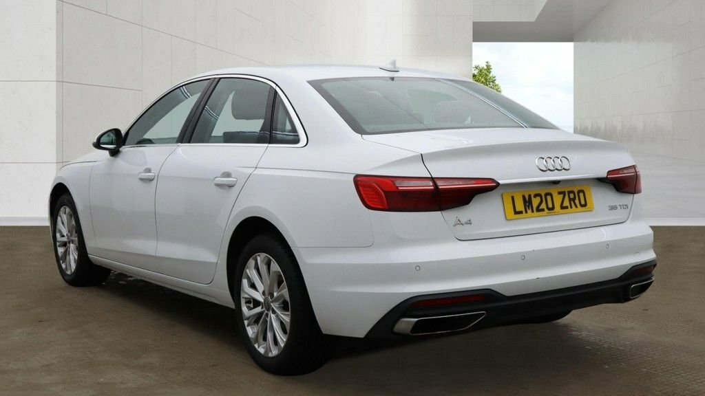 Audi A4 2L Technik White #3