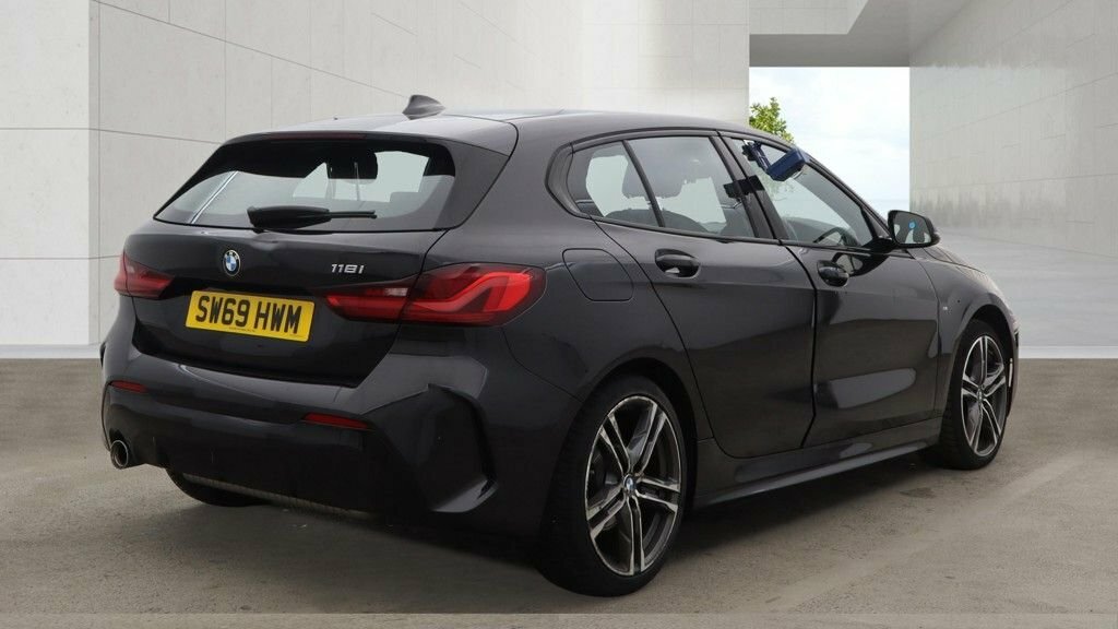 BMW 1 Series 1.5L M Sport Black #4