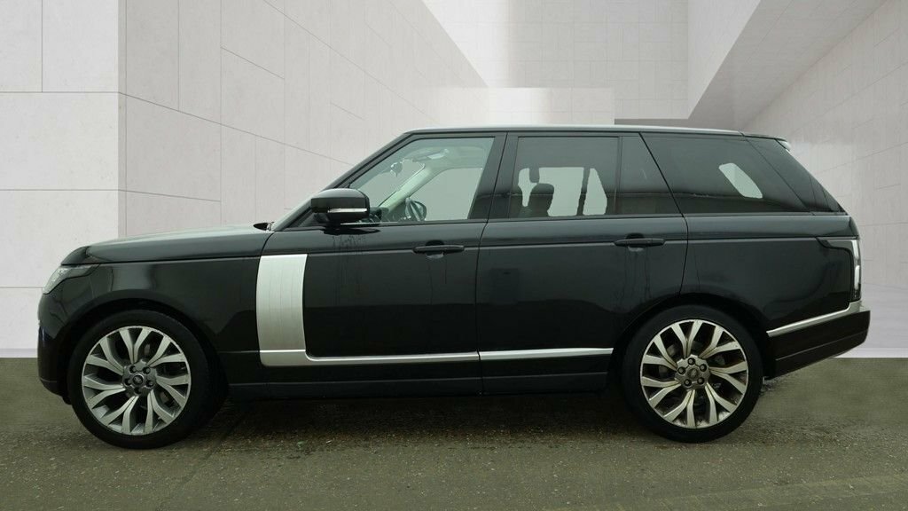 Land Rover Range Rover 3L Westminster Black #6