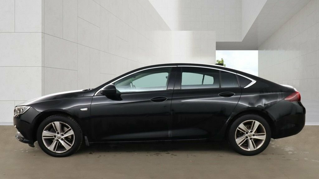 Vauxhall Insignia 1.6L Sri Nav Black #6