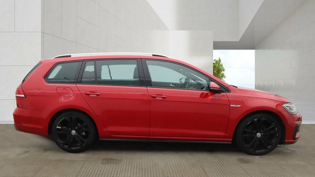 Volkswagen Golf 2L Gtd Red #5