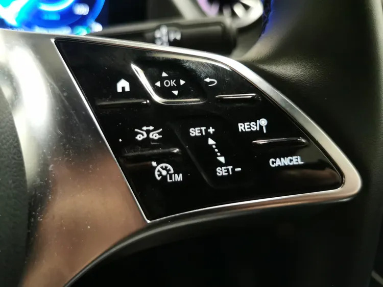 Mercedes-Benz EQA Eqa 250 140Kw Amg Line Executive 70.5Kwh Black #31