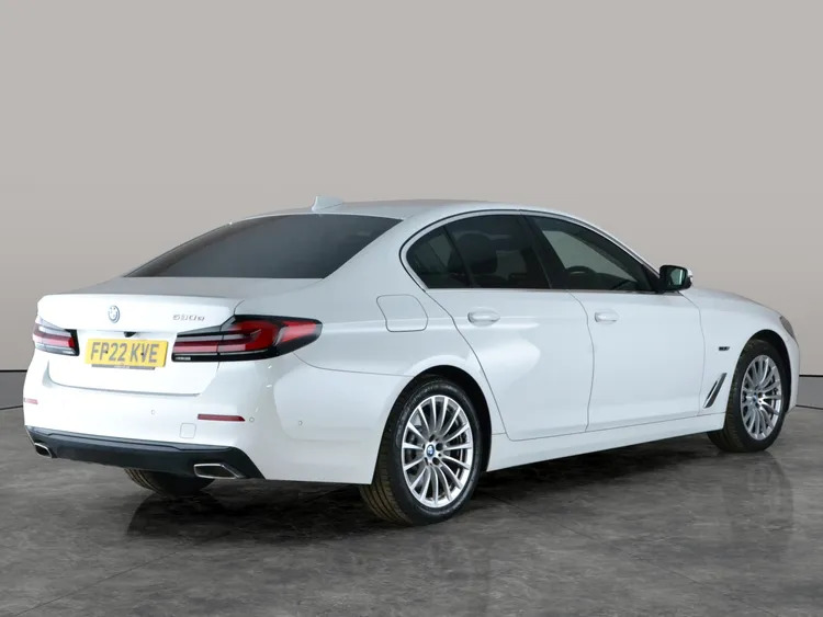 BMW 5 Series  Black #5