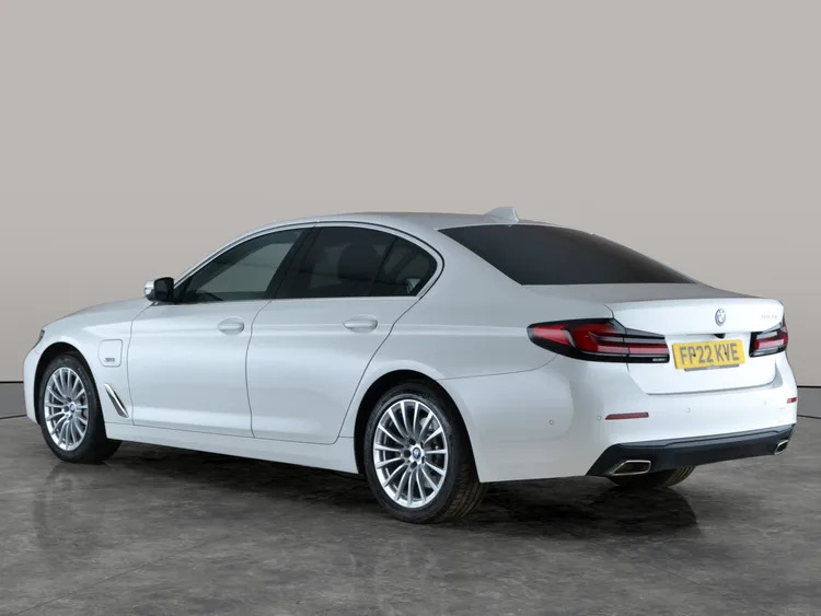 BMW 5 Series  Black #7