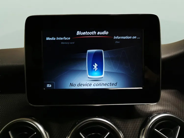 Mercedes-Benz GLA Class 2017 17 1.6  #25