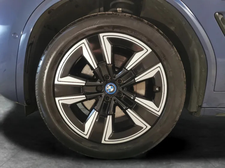 BMW iX3 M Sport Pro Black #10
