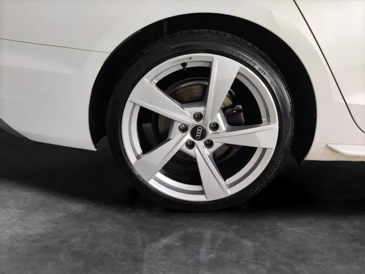 Audi A4 Avant 35 Tfsi Technik S Tronic White #12