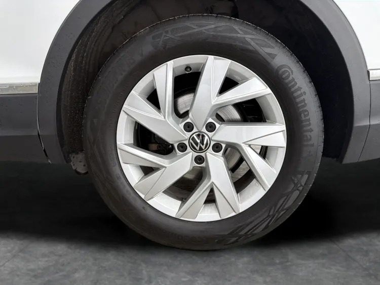 Volkswagen Tiguan Active Grey #9