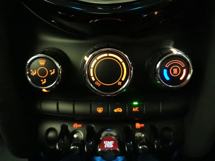 Mini Hatch F56 Mini 3-Door Hatch Cooper Exclusive Lci II Black #23
