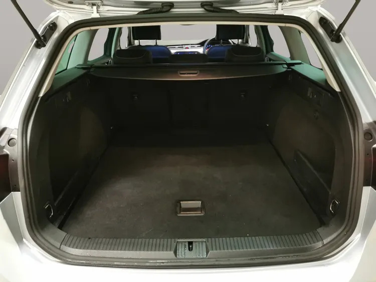 Volkswagen Passat 1.5 Tsi Evo R-line Dsg  #21