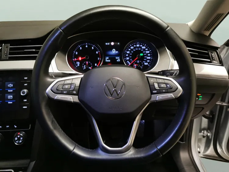 Volkswagen Passat 1.5 Tsi Evo R-line Dsg  #23