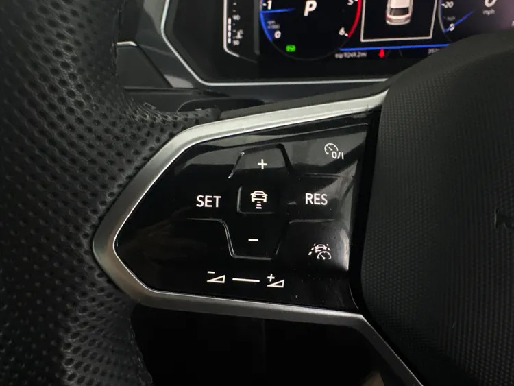 Volkswagen Tiguan R-line White #22