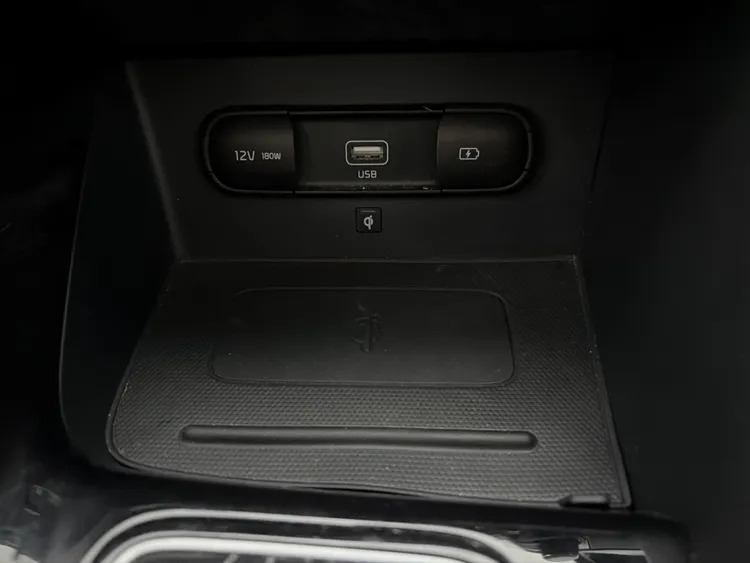 Kia Niro 2 White #28