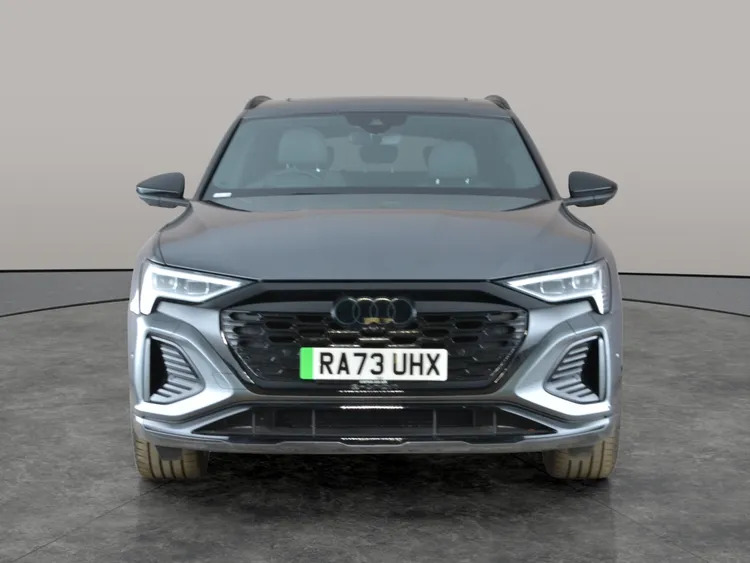 Audi Q8 e tron Audi 300Kw 55 Quattro 114Kwh S Line Grey #2