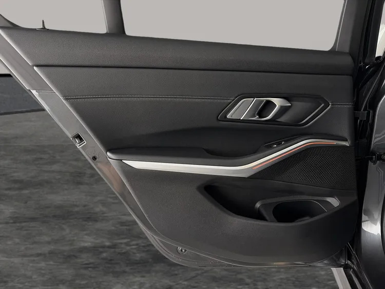 BMW 3 Series 320I M Sport White #17