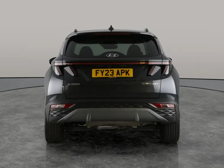 Hyundai Tucson Estate White #4
