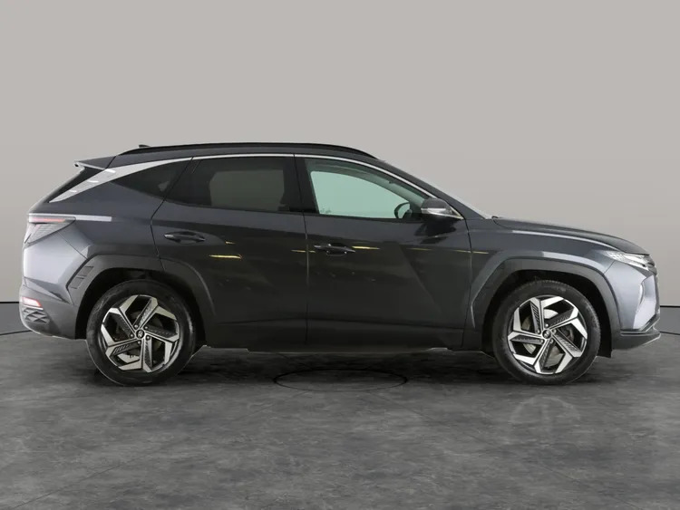 Hyundai Tucson Estate White #6