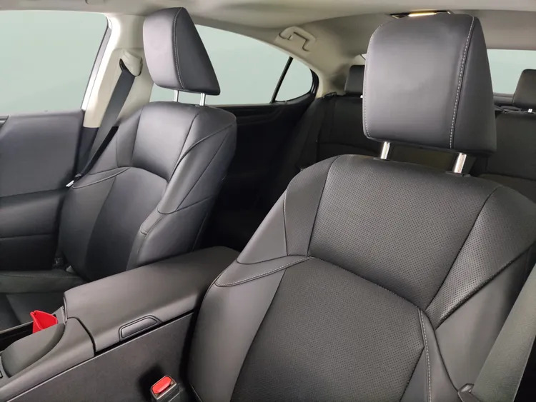 Lexus ES Lexus Es 2.5 Cvt Red #22