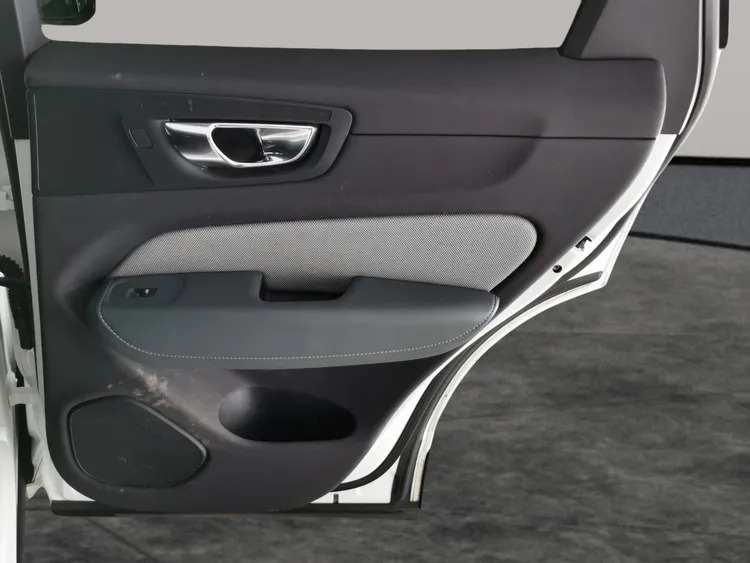 Volvo XC60 2.0 B5 R-design Mhev Grey #18