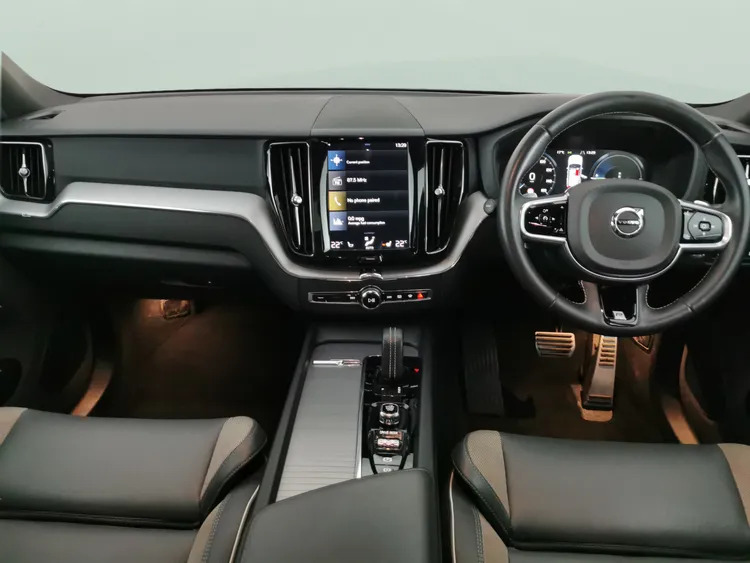 Volvo XC60 2.0 B5 R-design Mhev Grey #13